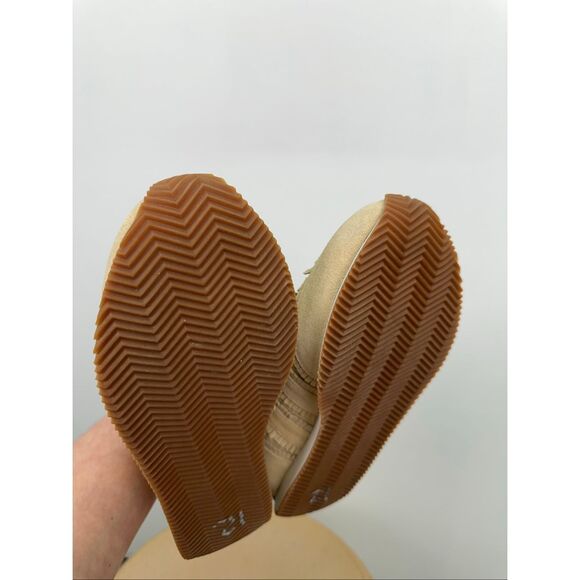 Charlotte Stone Women’s Suede Leather Low Ankle Dean in Tan Sand - Picture 9 of 11